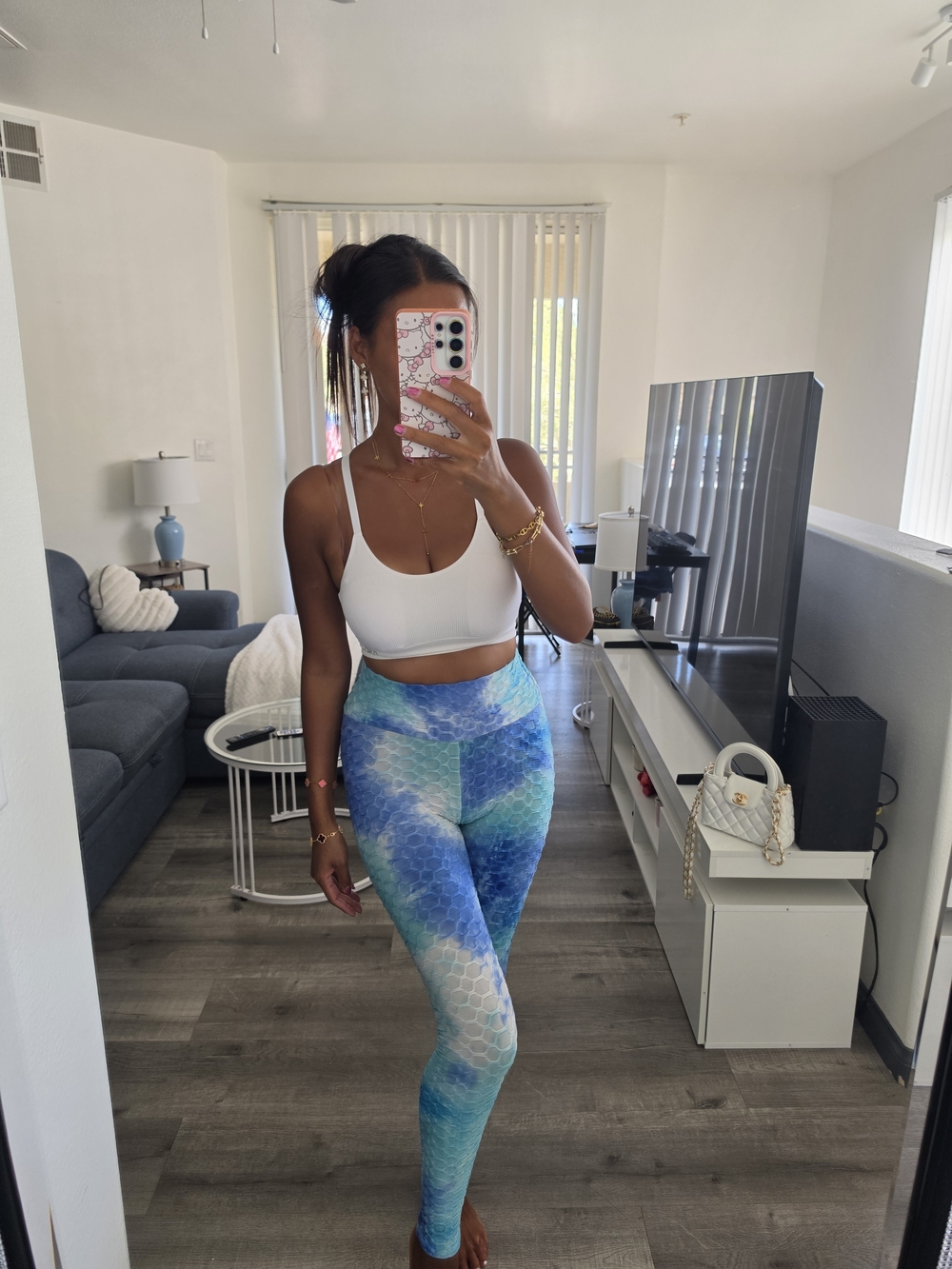 White Sports Bra with Blue-Green Ombre Leggings Very Stretch